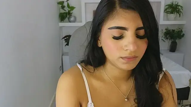 maiaa_ruiz – Live XXX-chat
