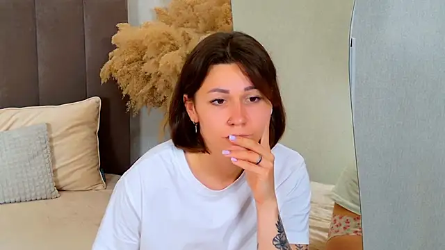 EdenSolis' Live XXX Chat