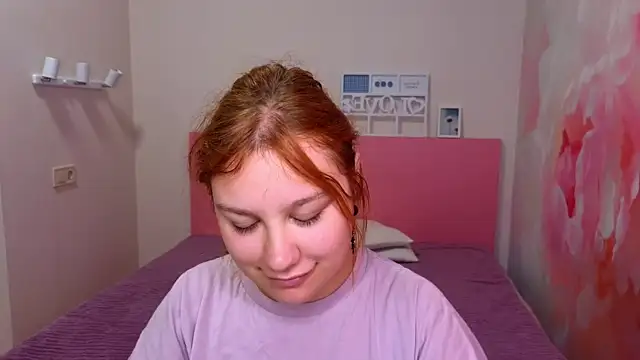 AngelinaLow 现场XXX聊天