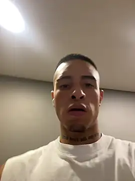 XXX chat uživo modela willclayy