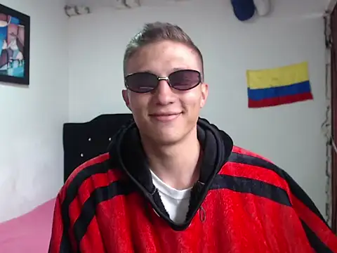 Stiiveen777 – webcam-show