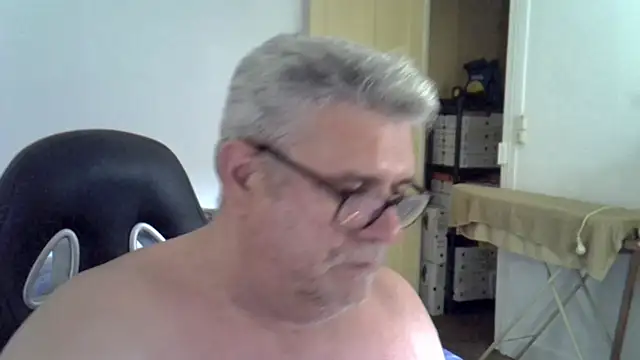 Laurent_oldmenn Live XXX chat