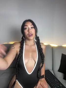 Chat +18 de DAKOTA_SAKURA ao vivo
