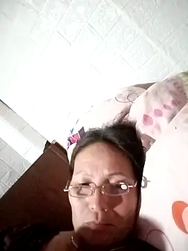 Chatroom XXX en direct de Cucci07