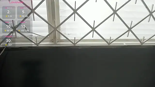 XXX chat uživo modela OliviaWilliamm