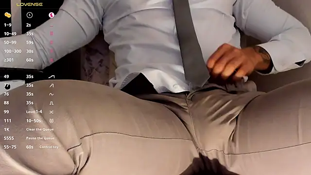 צ'אט XXX בשידור חי של MarkWalker__