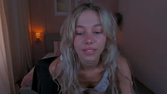 צ'אט XXX בשידור חי של LuluAlis