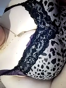 Hnonasix89 即時 XXX 聊天