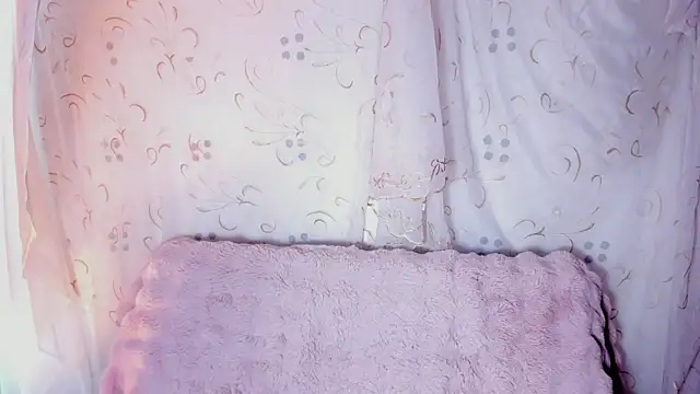 KuraiBi élő XXX-chatje