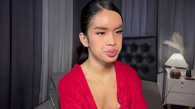 Candicemeow Adlı Modelin Canlı XXX Sohbeti