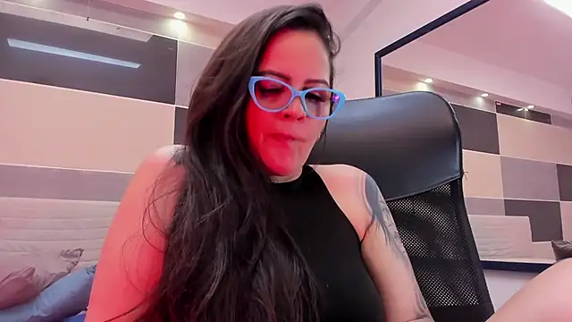 Chat XXX en directo de Zara_Jackson