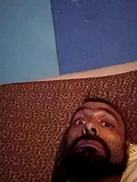 צ'אט XXX בשידור חי של Clu83