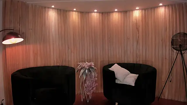 XXX chat uživo modela MelissaMoore_