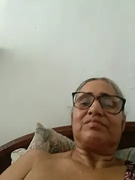 _candi Adlı Modelin Canlı XXX Sohbeti