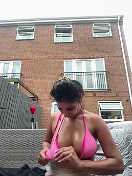 Miss_juicybabes' Live XXX Chat
