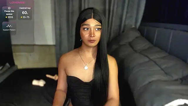 TrinityFucksYou Live XXX-Chat