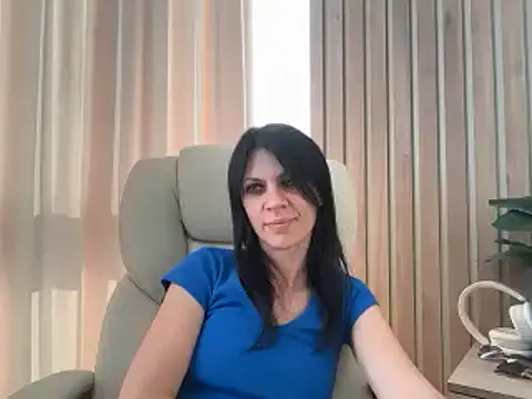 InjaAtHome Adlı Modelin Canlı XXX Sohbeti