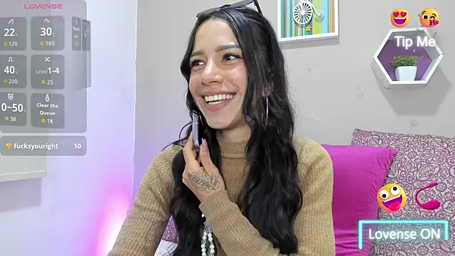 Chat XXX ao vivo de Laskhmi_