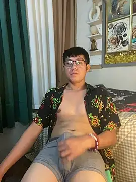 xshyboyx Chat XXX live