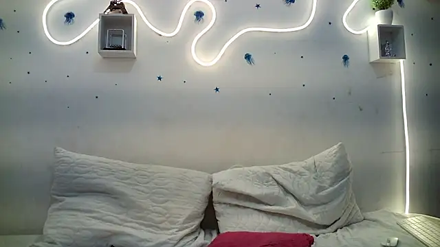 christian_foxx_ Show in webcam