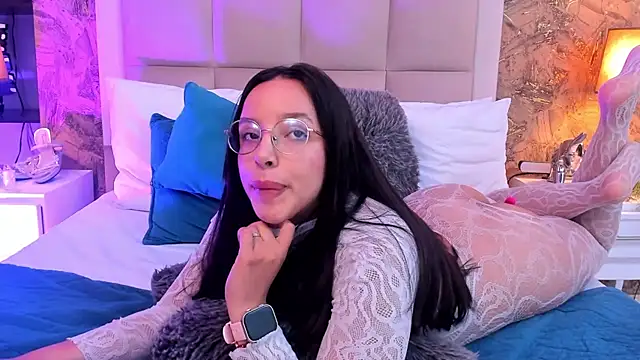 Chatroom XXX en direct de ValkyriaSteel