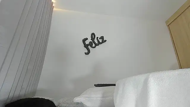Austin_Bitch Adlı Modelin Canlı XXX Sohbeti