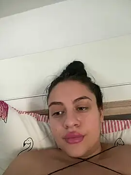 צ'אט XXX בשידור חי של ayshalove