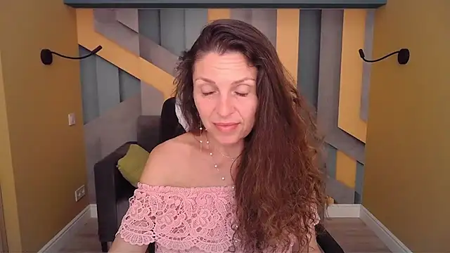 XXX chat uživo modela EllaLong