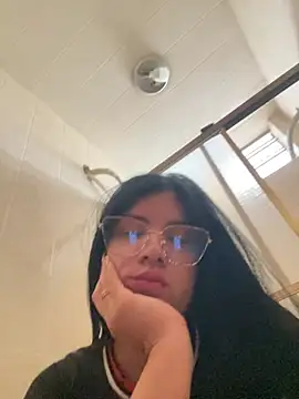 Chat XXX en directo de Dhapnee