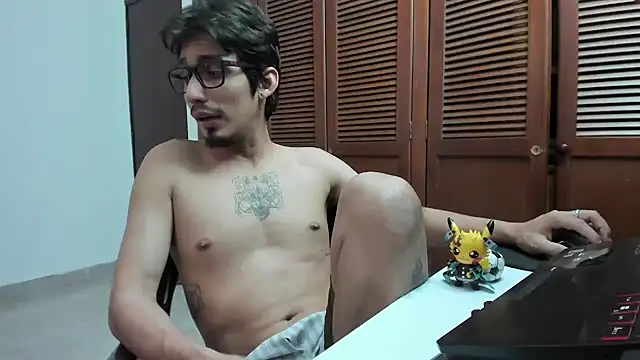 SrIncognito666's Live XXX Chat