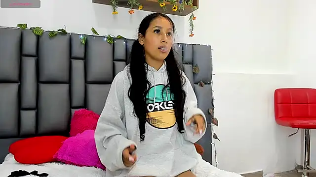Celeste_71's Live XXX Chat