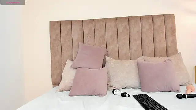 XXX chat uživo modela sweet_shanaia