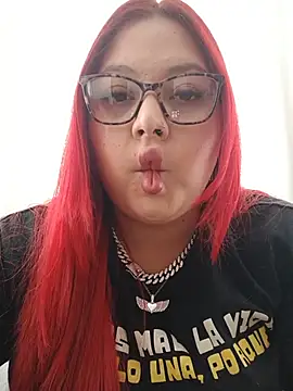Blair_Elliss Adlı Modelin Canlı XXX Sohbeti