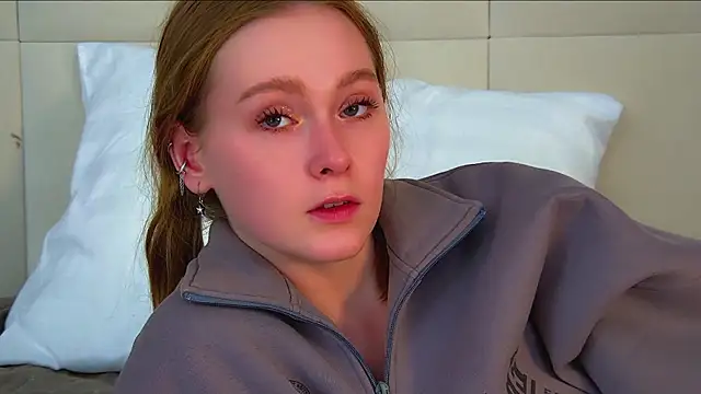 AgataFoxley XXX чат на живо
