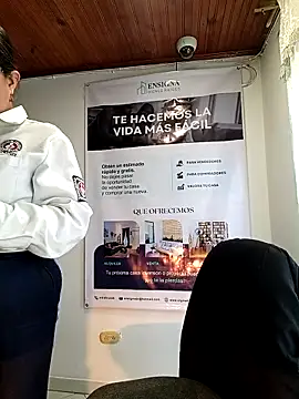 Chat XXX Live Valentina--1