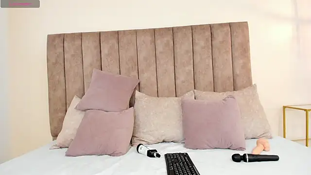 sweet_shanaia's Live XXX Chat