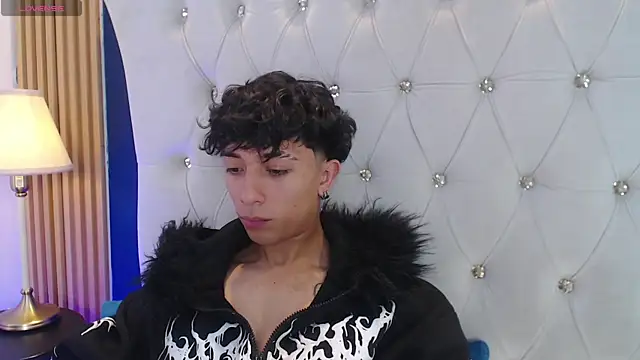 Živý XXX chat Aiden_Rivers_