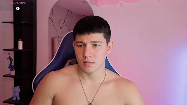 Czat XXX na żywo – JamesCr_