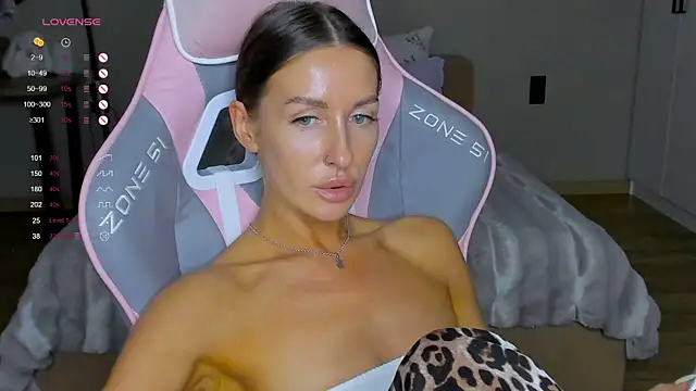Czat XXX na żywo – NejaSatin