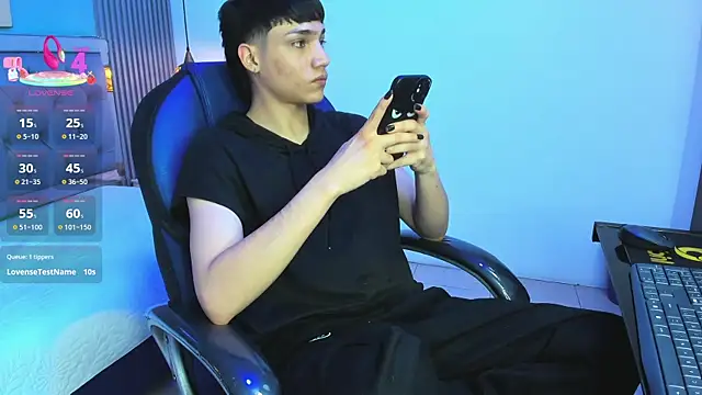 Chat +18 de SamBlack_ ao vivo