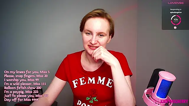 XXX chat uživo modela KinkyMissCherry