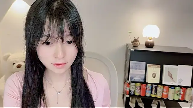 Onechestnut's Live XXX Chat