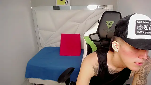 Delaware_ – Naživo XXX chat