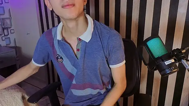 Twink_Sebas7 即時 XXX 聊天