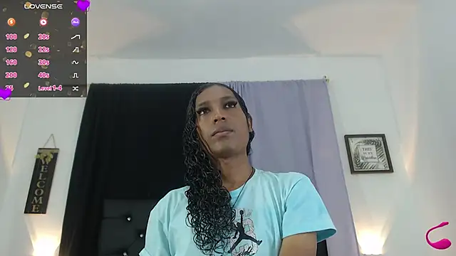 Czat XXX na żywo – Mia_Hiills