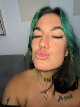 Chatroom XXX en direct de savana_xo