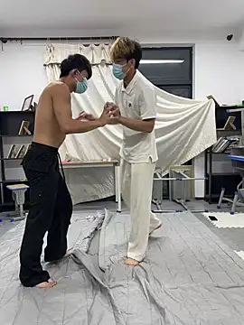 Mrwangjjkk Chat XXX in diretta