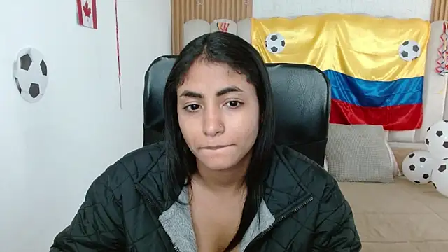 shaneelle Adlı Modelin Canlı XXX Sohbeti