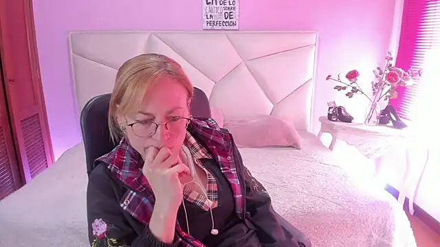 XXX chat uživo modela SammySanders