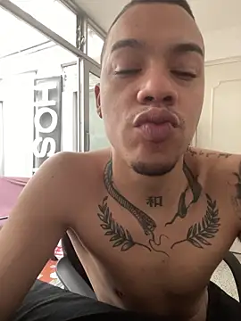 Chat XXX ao vivo de AlphaMasterXxx
